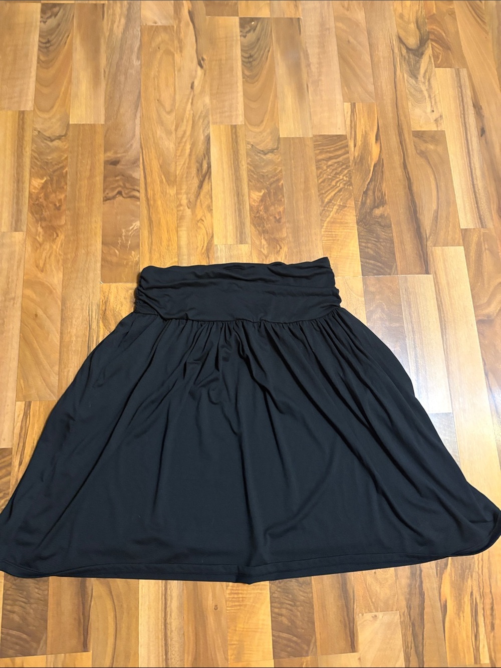 HALARA Black Fold-Over Waist Circle Skirt